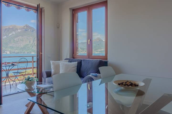Ferienwohnung für 5 Personen, mit Balkon und Terrasse sowie Garten und Seeblick in Gemeinde Varenna - 2