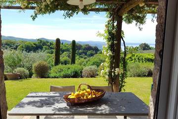 Ferienhaus für 3 Personen, mit Terrasse und Garten am Bolsenasee