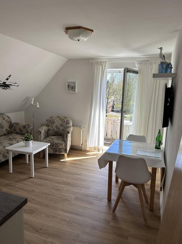 Ferienwohnung für 4 Personen, mit Balkon und Ausblick in Welt - 4