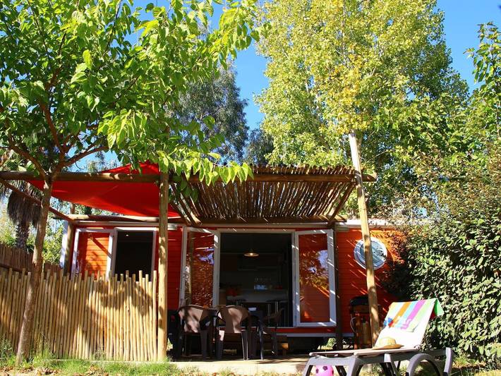 Camping für 6 Personen, mit Pool und Terrasse in Languedoc-Roussillon - 2