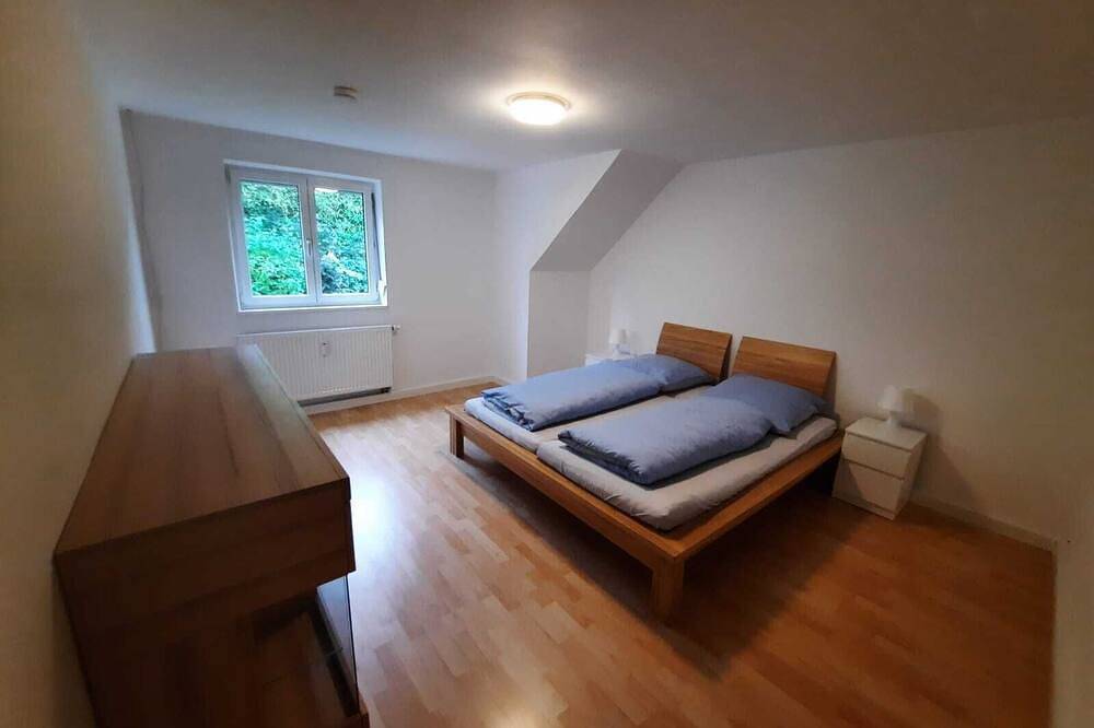 Ganze Wohnung, Neu renovierte Ferienwohnung (75 qm) für bis zu 7 Personen mit kostenfreiem Wlan  in Legoland Deutschland, Günzburg