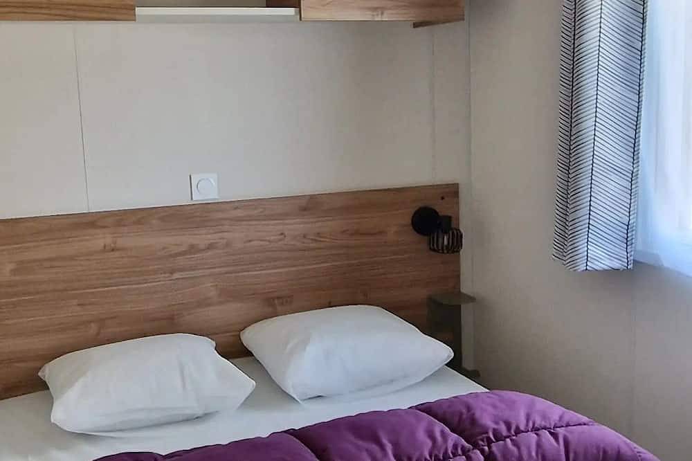Zecamping 3* pet friendly locatif Tv Bbq 20m2 2 pers in Pordic, Côte de Goëlo