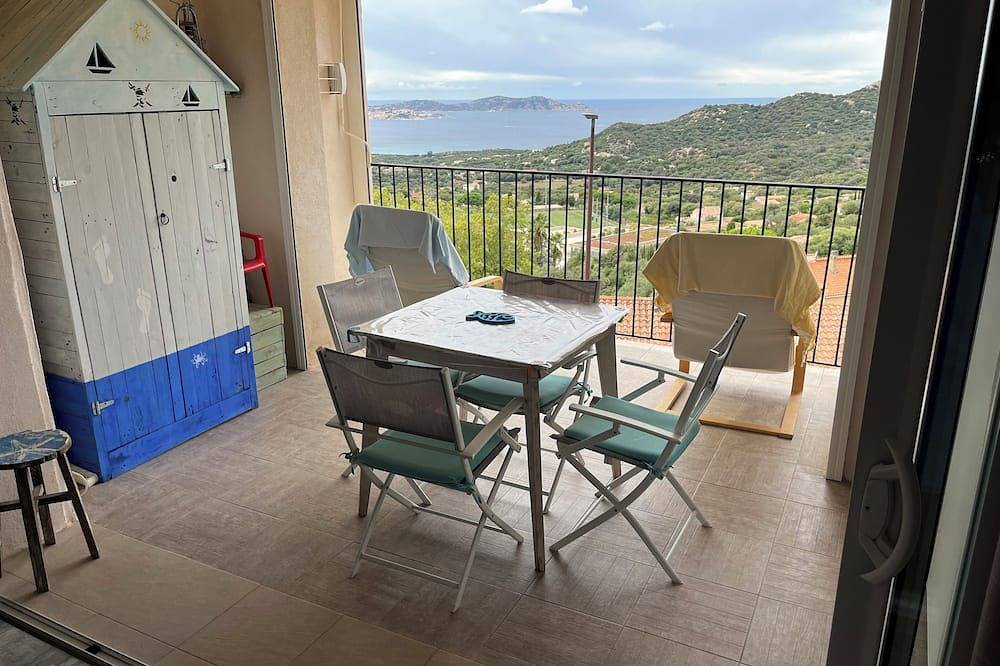 Appartamento intero, Charming Studio 30 m2 with Terrace 15M2 Imprensable View Of Calvi Bay in Lumio, Calvi e dintorni