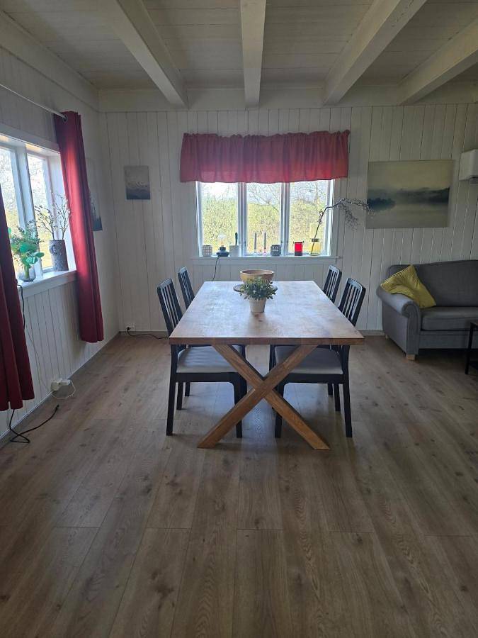Ferienhaus für 6 Personen, mit Garten in Austrheim - 4