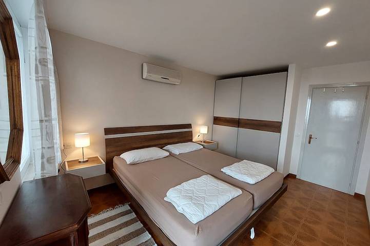 Ferienhaus für 4 Personen, mit Balkon und Garten sowie Pool in Bardolino - 2