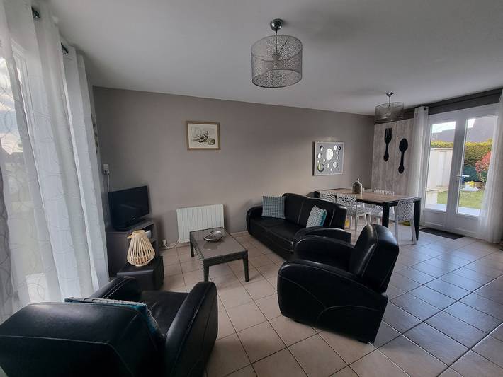 Gîte pour 4 personnes, avec terrasse et jardin