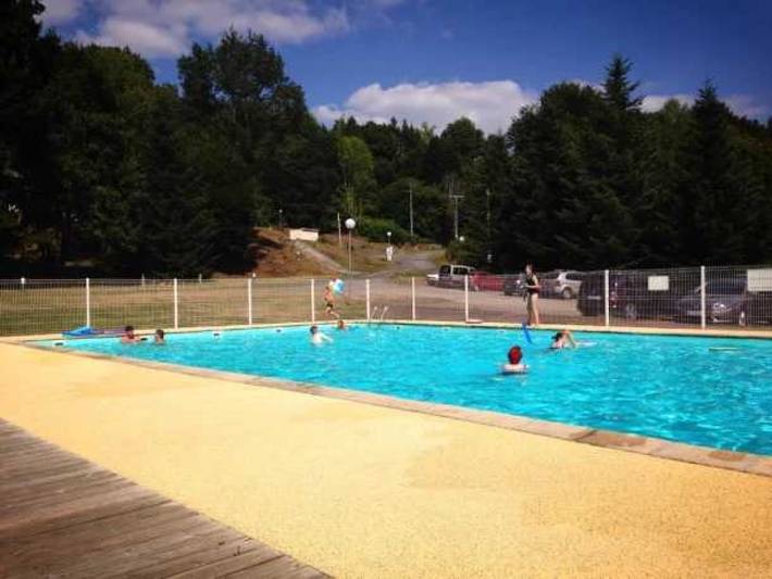 Camping pour 4 personnes en Corrèze - 2