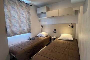 Camping pour 6 Personnes dans Vendays-Montalivet, Côte d’Argent, Photo 2