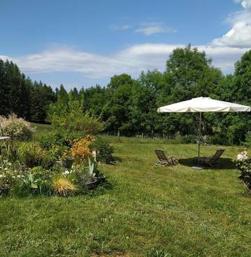 Cottage pour 2 personnes, avec terrasse ainsi que jardin et vue à Aix-la-Fayette
