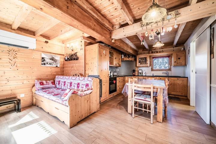 Gîte pour 6 personnes, avec jardin à Verchaix - 2