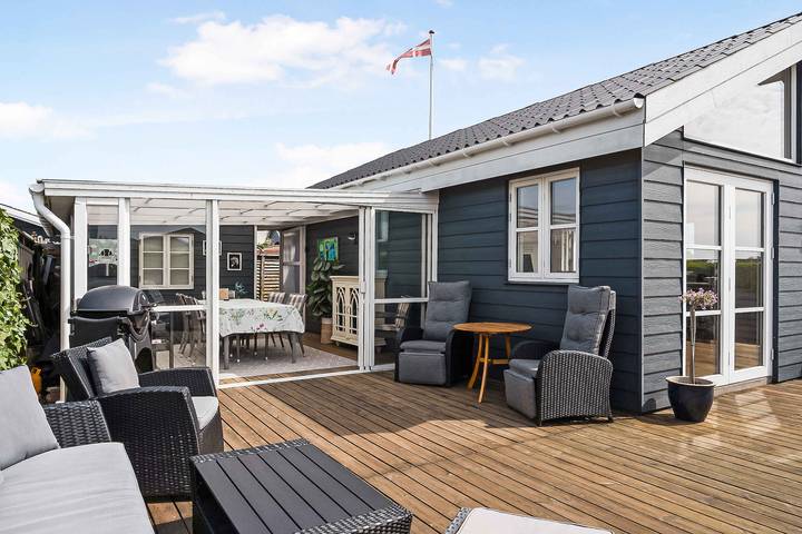 Chalet für 4 Personen, mit Terrasse und Garten auf Seeland - 2