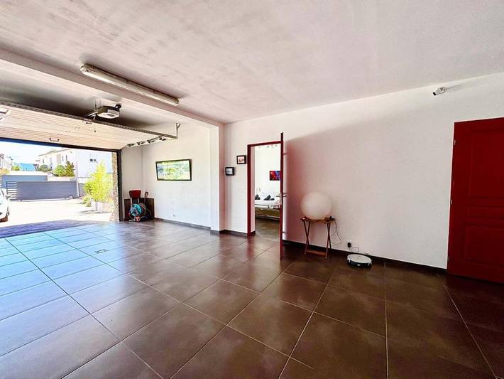 Villa pour 8 personnes, avec Terrasse et Jardin ainsi que Piscine et Vue à Ajaccio - 4