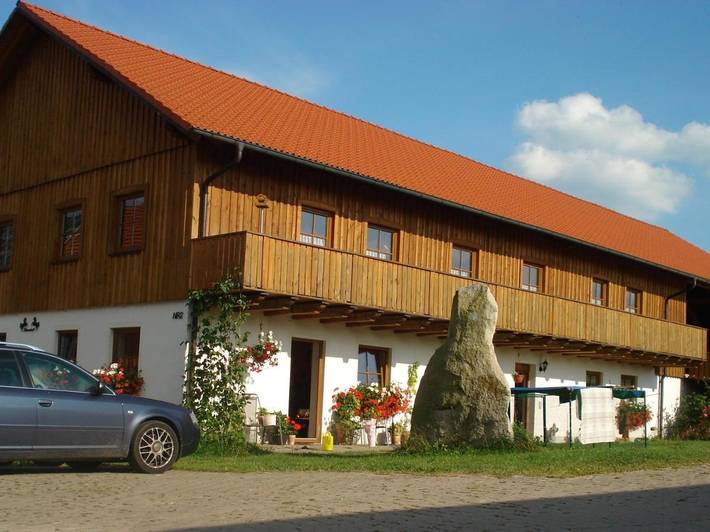 Ferienwohnung für 2 Personen, mit Terrasse und Garten sowie Ausblick