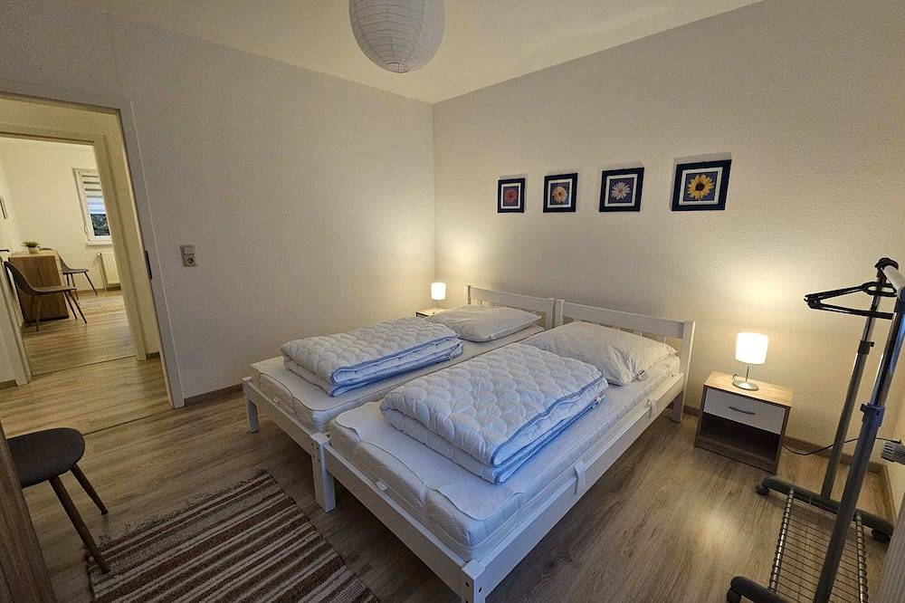 Gemütliches Ferienhaus nur 100 m zum Mellensee! 2 Sz, Wz, Bad, Gästewc, Terrasse in Am Mellensee, Dahme-Seengebiet