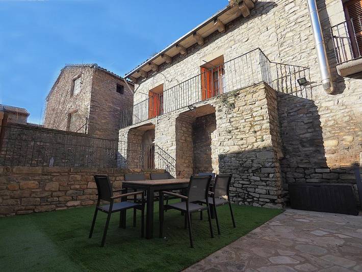 Casa de vacaciones para 12 personas, con balcón y jardín - 1