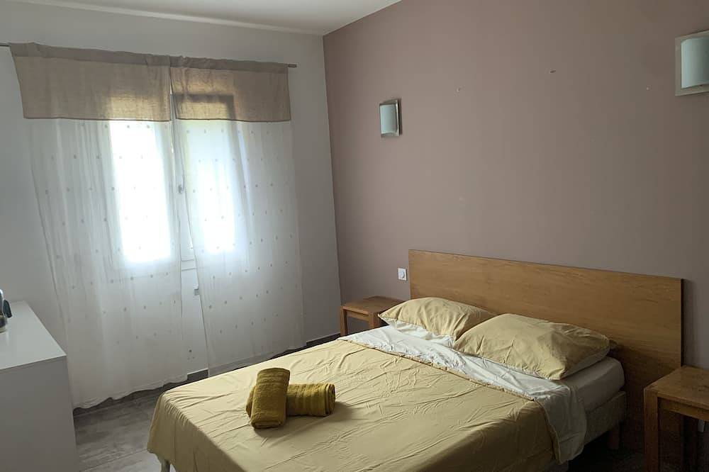 Villa near beach with pool in Sainte-Lucie de Porto-Vecchio, Zonza