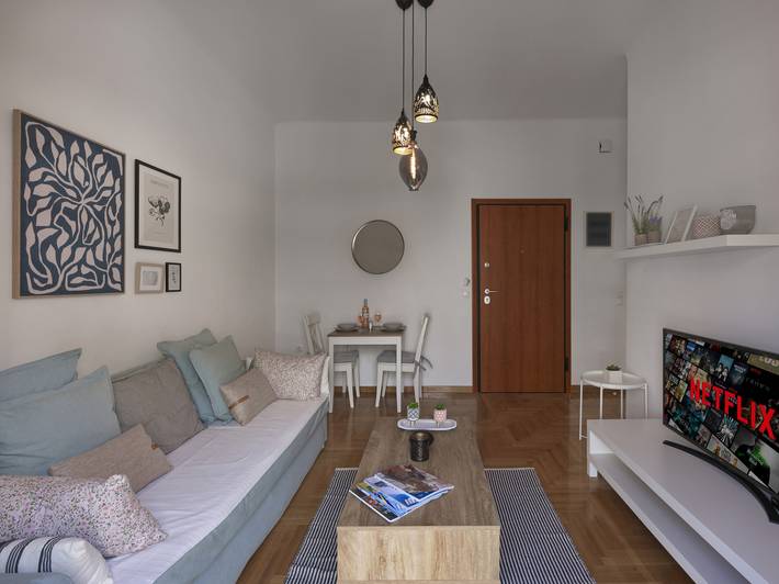 Appartement entier, 1R · Cozy Athenian apartment next in Section centrale d'Athènes, Athènes