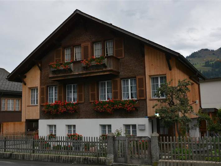 Hütte für 4 Personen, mit Balkon im Berner Oberland - 3