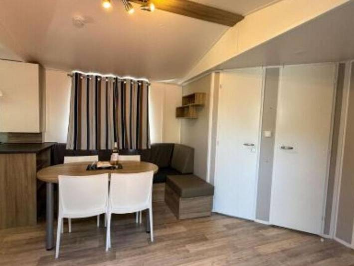 Camping pour 4 personnes, avec terrasse et piscine, animaux acceptés à La Seyne-sur-Mer - 2