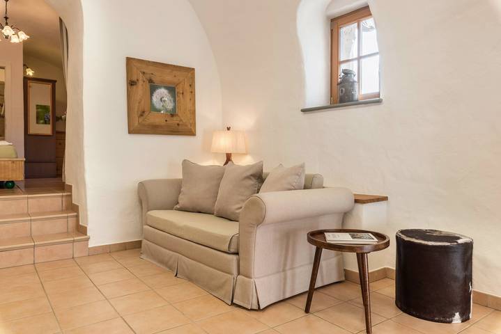 Entire studio, Studio 'Moserhof - Sunnseit' with Mountain View, Garden & Wi-Fi in Sarnvalley, Sarntal Alps