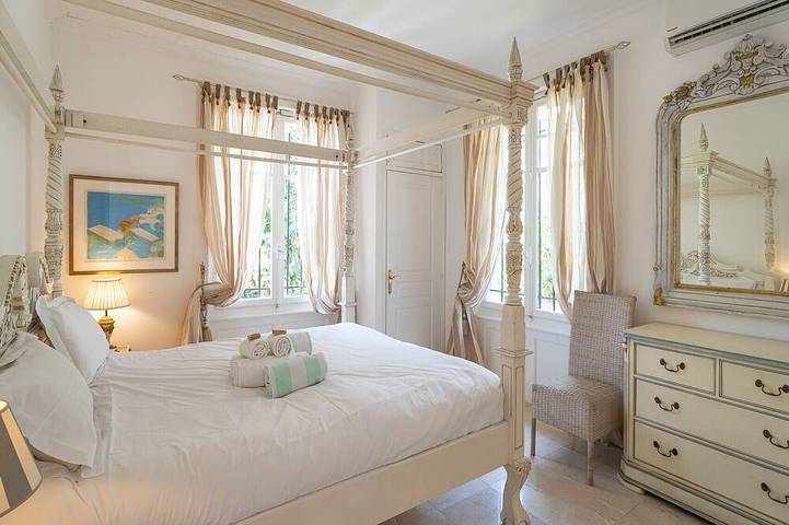 Villa pour 10 personnes, avec terrasse et jardin dans Cap d’Antibes - 2