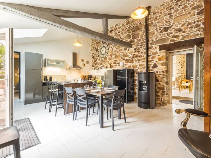 Gîte charmant entre Nantes et la mer avec jacuzzi, jardin et vélos in Port-Saint-Père, Région de Nantes