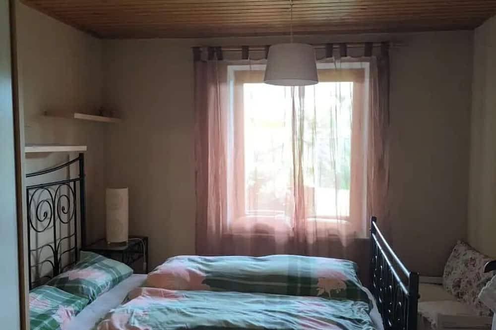 Ganze Wohnung, Schmuckkästchen in Autobahnnähe in ruhiger Lage in Schwarzach, Ostbayern