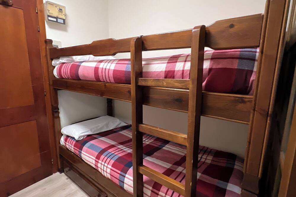 Entire apartment, Apartment 39 view Grandes Murailles in Cervinia Cielo Alto, Valtournenche