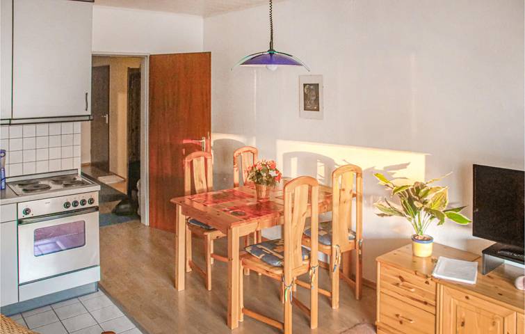 Ferienwohnung für 3 Personen, mit Terrasse und Garten in Gustow - 4