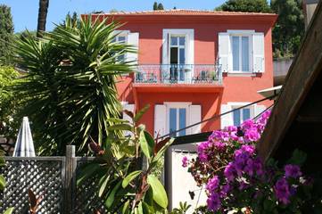Hôtel pour 2 personnes, avec piscine ainsi que jardin et jacuzzi à Villefranche-sur-Mer