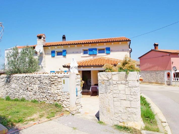 Ferienhaus für 5 Personen, mit Garten und Terrasse sowie Whirlpool - 1