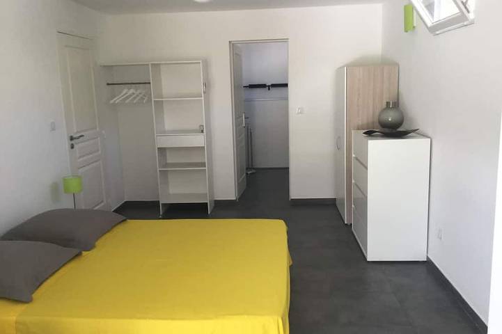 Gîte pour 2 personnes, avec terrasse ainsi que jacuzzi et jardin à Viggianello - 4