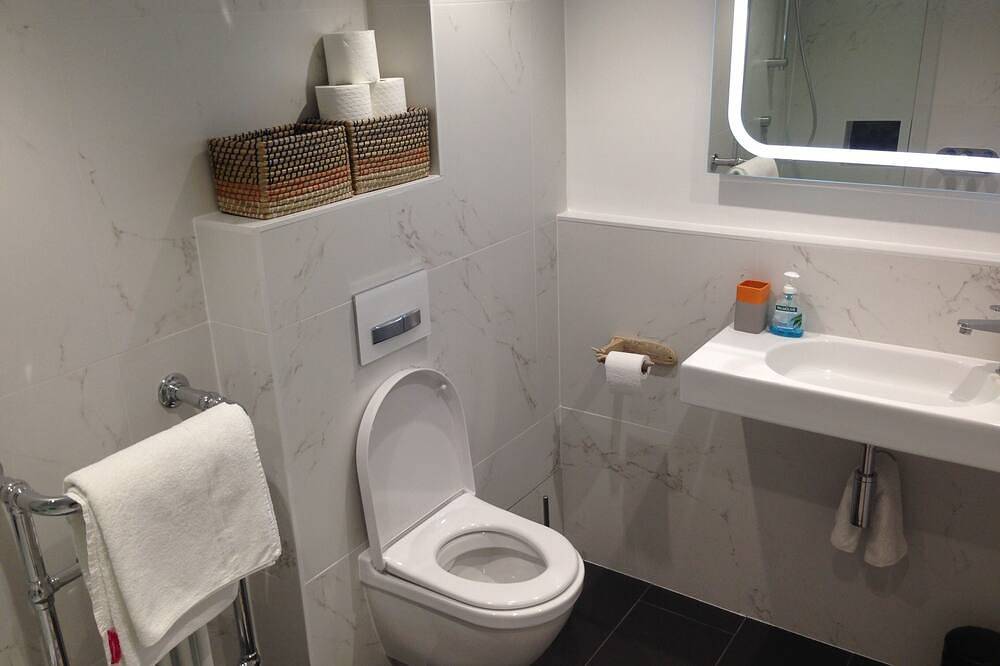 Entire apartment, Perfect Kingston Flat in Kingston upon Thames, London