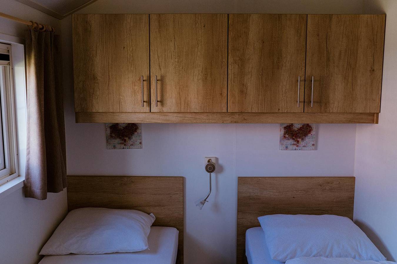 Gezellige 4-persoons lodge op vakantiepark Eigen Wijze nabij Bant in IJsselmeer