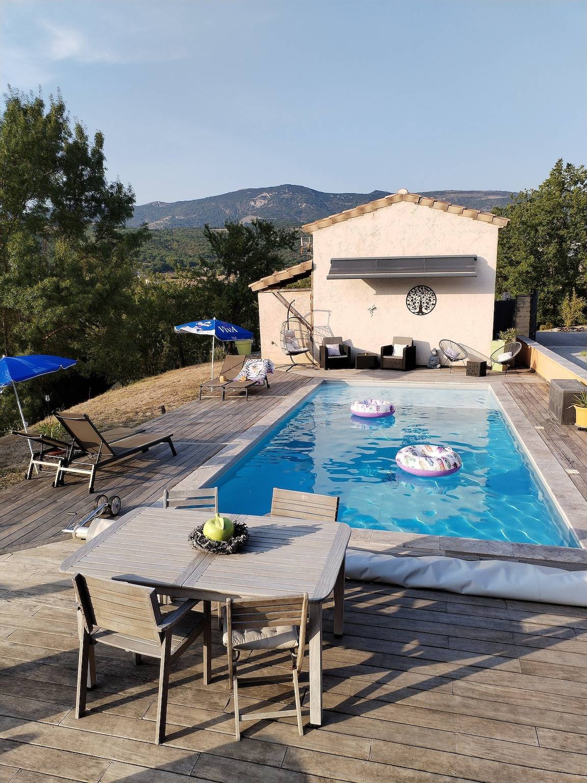 Maison de vacances 'Le Cigalou - Drôme Provençale' avec vue sur la montagne, piscine et Wi-Fi in Sainte-Jalle, Région de nyons