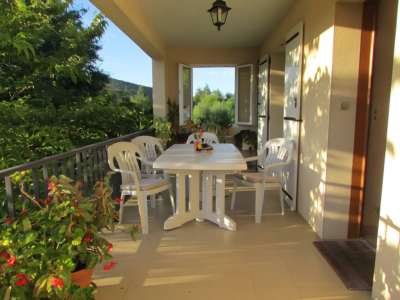 Familienurlaub – 3-Sterne-Haus mit Garten, Terrasse und Wlan in Le Bugue, Périgord Noir
