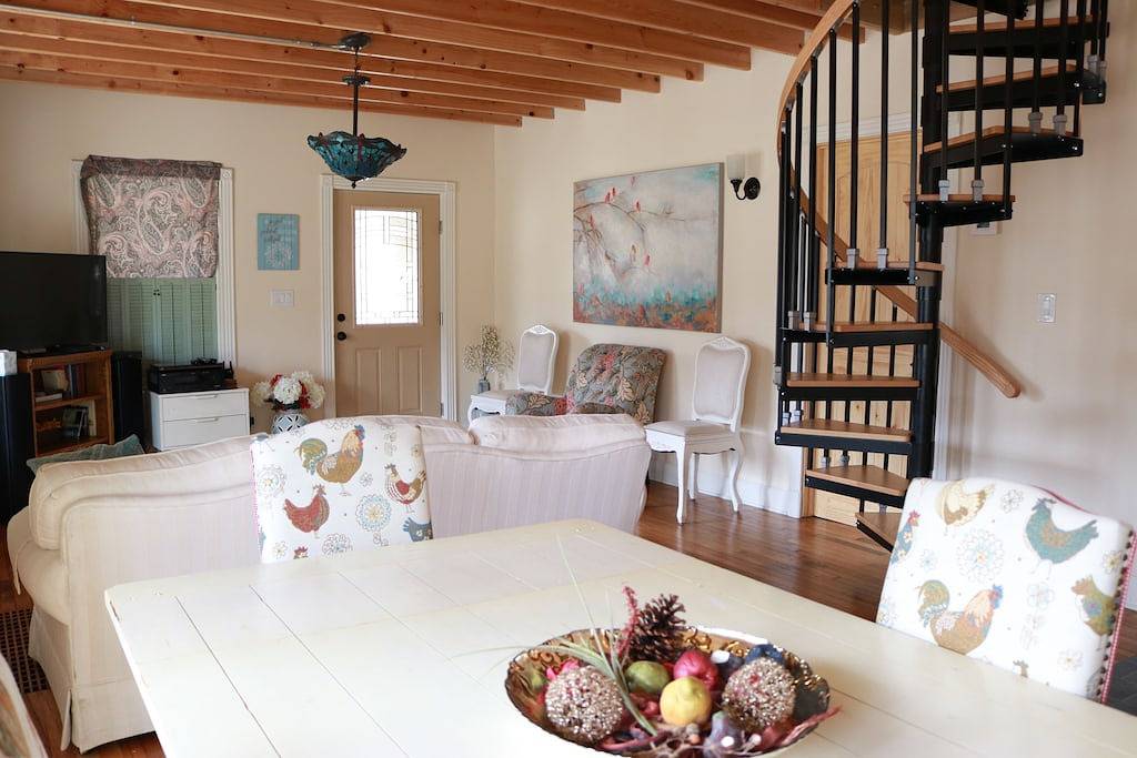 Ein ruhiger und friedlicher Zufluchtsort, nur 10 Minuten von Downtown entfernt. in Kansas City, Missouri