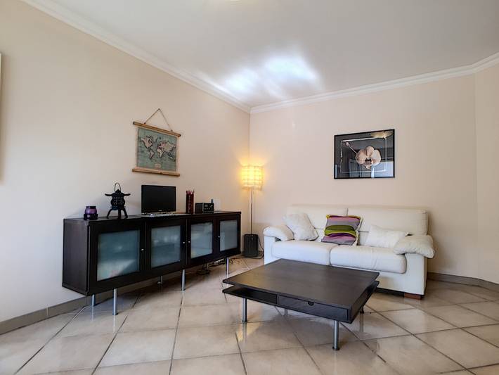 Entire apartment, N&J -Palais Renoir - Close sea - Free parking in Nice (France), Mediterranean Coast (France)