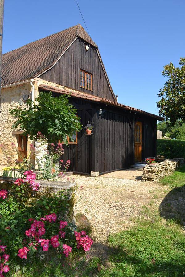 Location de vacances pour 4 personnes, avec piscine et jardin à Sainte-Alvère - 4