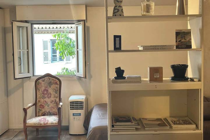 Gîte pour 2 personnes, animaux acceptés dans Port de Saint Tropez
