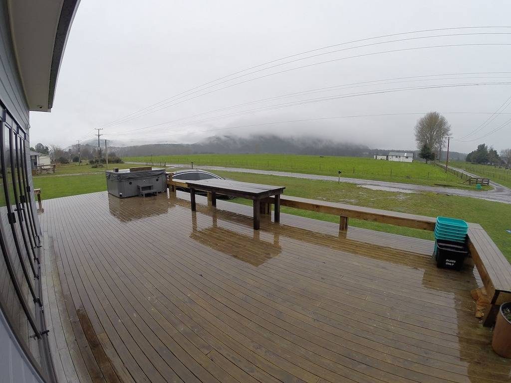 Lake Atiamuri 800 m von der Bootsrampe, dem Wakeboard und dem Waikato Trail entfernt in Taupo District