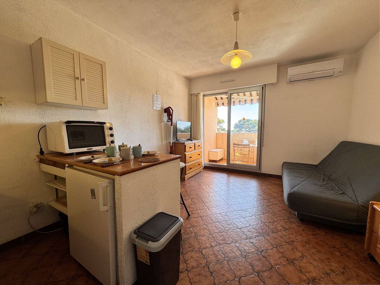 Ganze Wohnung, Studio-Kabine in Brusc, nah am Meer, 4 Schlafplätze in Six-Fours les Plages, Toulon Region