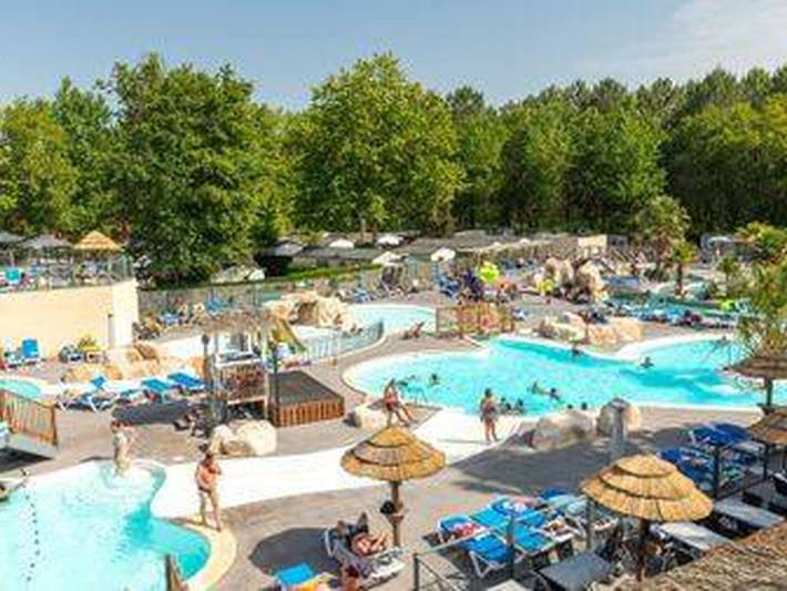 Camping für 6 Personen, mit Terrasse und Pool, mit Haustier in Messanges - 3