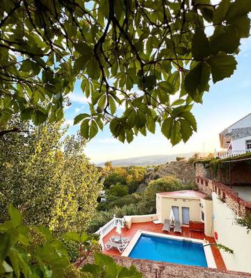 Hôtel pour 2 personnes, avec piscine ainsi que vue et jardin, animaux acceptés à Ronda
