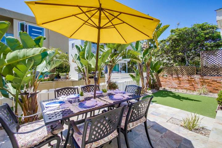 Vacation house for 10 people, with terrace, kid friendly in Southern California