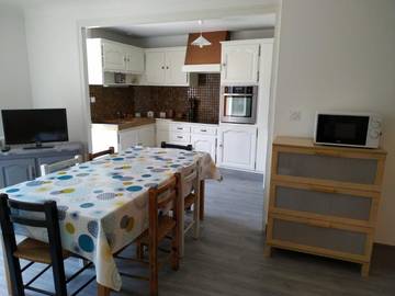 Gîte pour 10 personnes, avec jardin à Savigny-Lévescault