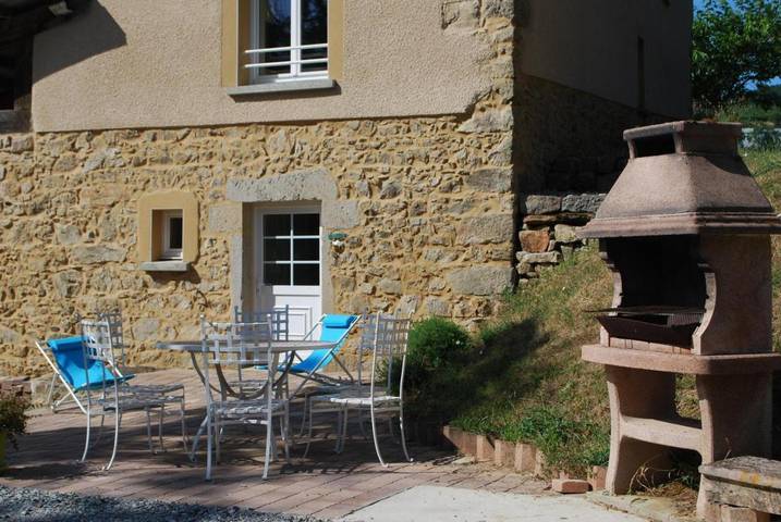 Location de vacances pour 4 personnes, avec terrasse et jardin à Saint-Romain-en-Jarez - 2