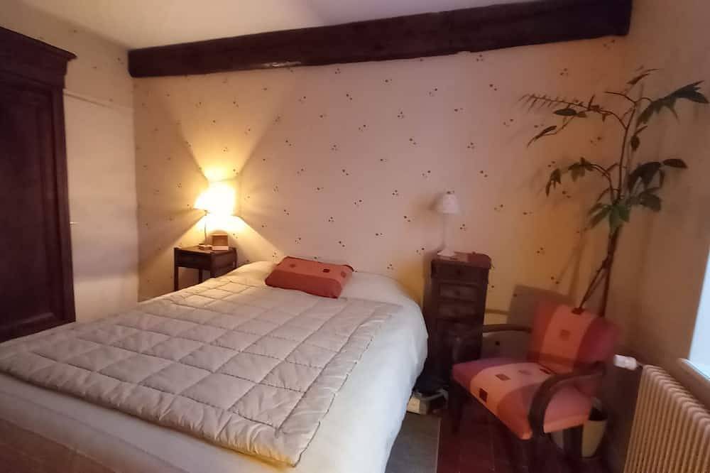Gîte La Tanière du Goupil Sologne 2 to 4 persons in Nouan-le-Fuzelier, Sologne