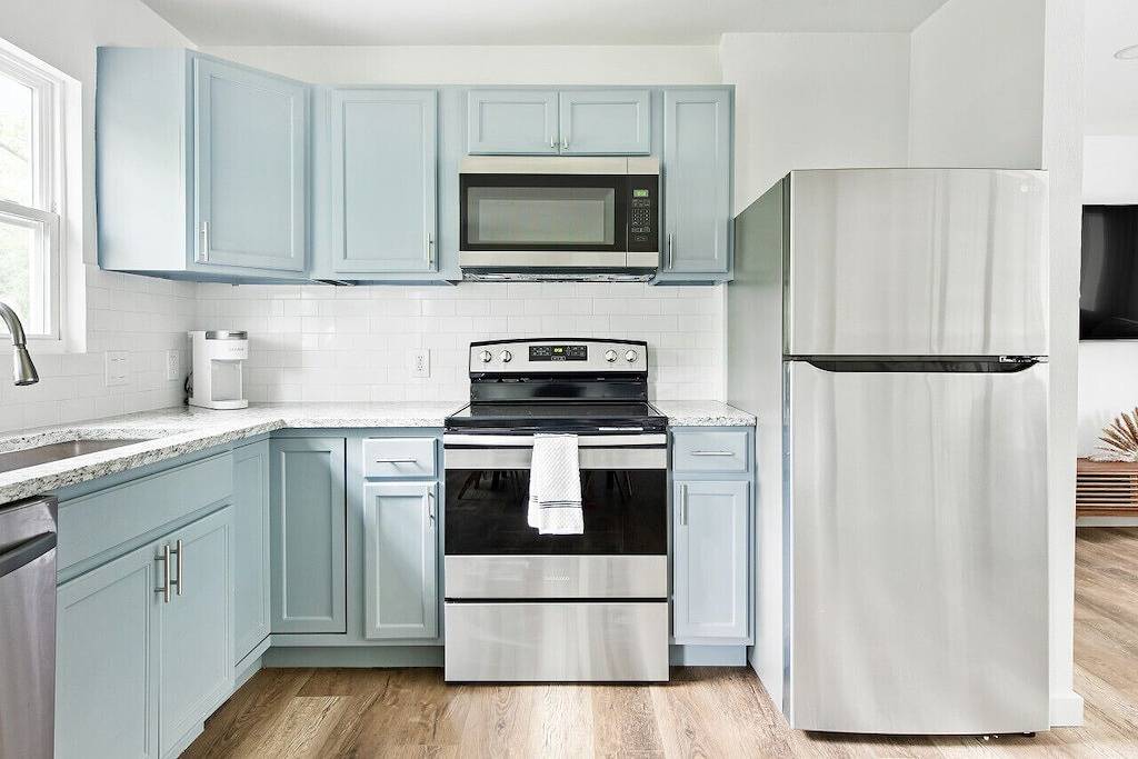 Fully remodeled Cozy house, 10 min. from airport in Irving, Dallas County