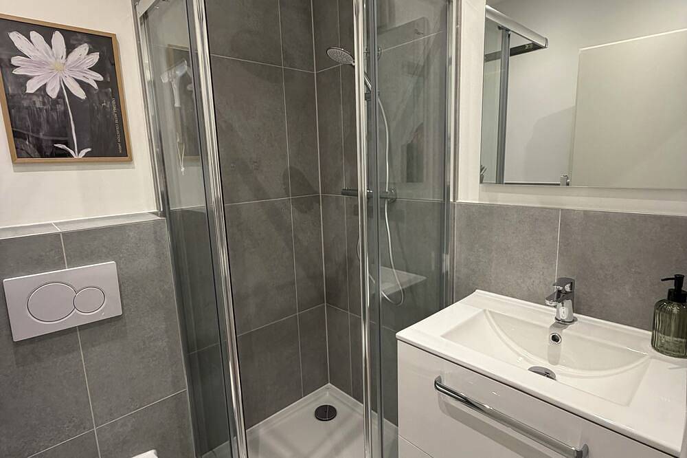 Ganze Wohnung, Balkon-Apartment | Seenähe | Klima | nah Bremen in Ganderkesee, Naturpark Wildeshauser Geest